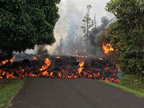 Fleeing the Lava from Hawaii’s Kilauea Volcano | The New Yorker