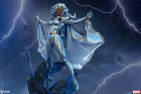 Sideshows Premium Format Storm Statue Is Shiny And New