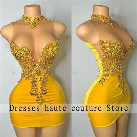 Sexy Gold Sheer Neck Mini Cocktail Dresses 2023 For Black Girls Crystal Beaded Birthday Party