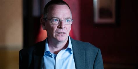 EastEnders' Ian Beale to be left panicked over Cindy return decision