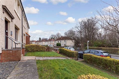 2 Bedroom Lower Cottage Flat For Sale In Ardgay Street Sandyhills G32 9bq