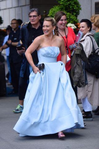 Hilary Duff Cinderella Dress - Hilary Duff Filming Younger in ...