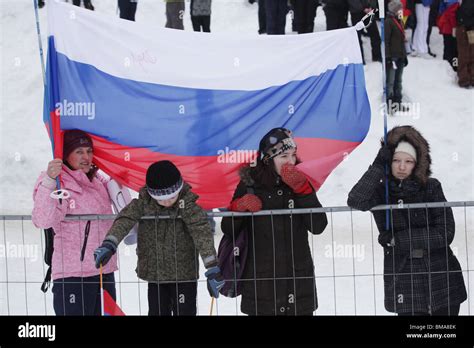 Russland Russische Junge Fans Flagge Flaggen Menge Stadion Von Ibu