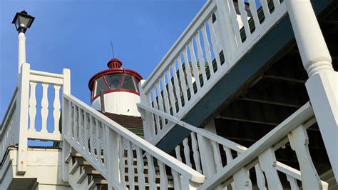 Go on a Self-Guided Tour of Cape Cod Lighthouses | The Lighthouse Inn