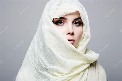 Premium Photo Beautiful Young Woman In Veil Hood Beauty Girl In Hijab