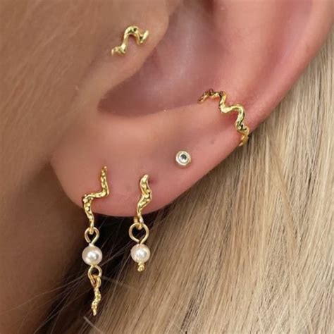 Iris Wavy Earcuff Forgyldt S Lv Earcuffs Cow Concept