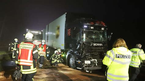 A Unfall Bei Langwedel Und Achim Im Dichten Nebel