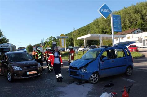 Blumberg Unfall Auf B 27 Bei Blumberg Umleitung Richtung