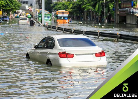 Tips Mengamankan Mobil Yang Terendam Banjir Deltalube