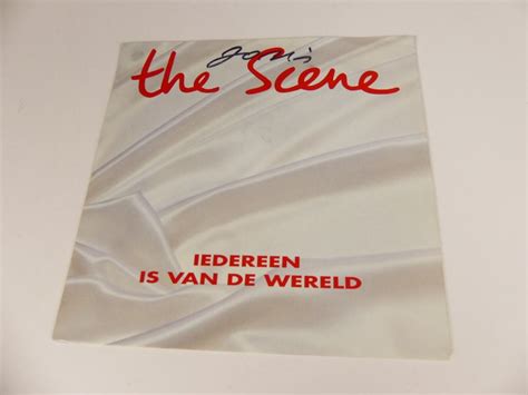 The Scene Iedereen Is Van De Wereld Kringwinkel