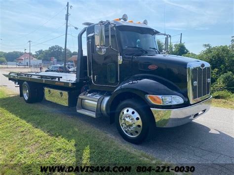 2022 Peterbilt 337 Rollback Wreckertow Truck