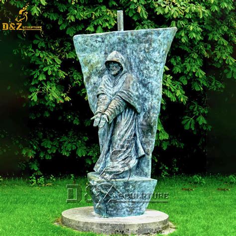 Outdoor life-size bronze Navigator St Brendan statue DZB-411(2) – D&Z ...