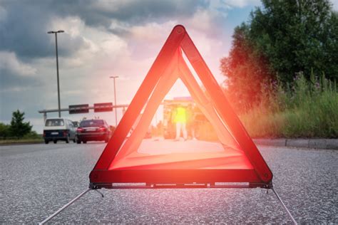 Es Obligatorio Llevar Un Chaleco Reflectante Para Cada Ocupante Del Coche