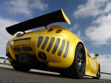 CARZ WALLPAPERS: Ascari A10