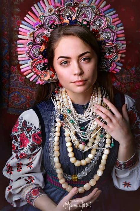 Pin By Alina Suprun On Ukrainian Clothes Floral Headdress Ukrainian