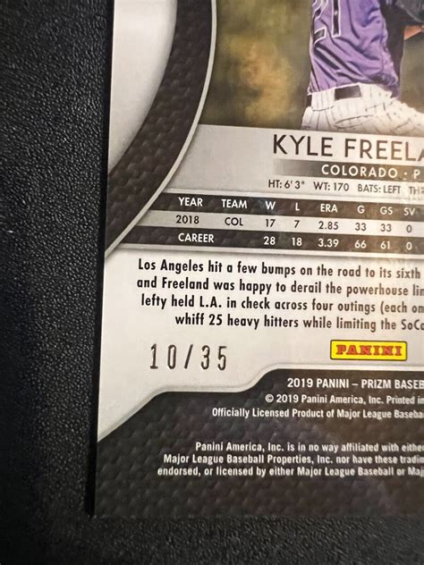 2019 Panini Prizm Tier II Navy Blue Kaleidoscope Prizm 165 Kyle