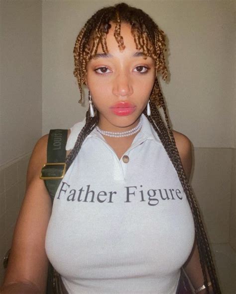 Amandla Stenberg 8 Stunning Hot Pictures Bollywoodfever