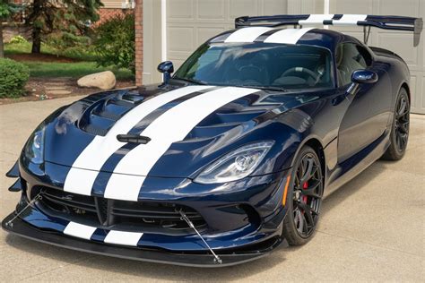 4,700-Mile 2016 Dodge Viper ACR Extreme for sale on BaT Auctions ...