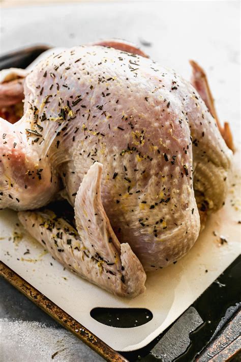 Dry Brine Turkey Easiest Juicy Turkey Wellplated Therecipecritic