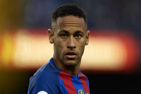 Neymar já é o maior jogador brasileiro da história do Barcelona Barra