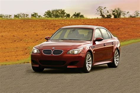 Bmw M5 Sedan E60 цены отзывы характеристики M5 Sedan E60 от Bmw