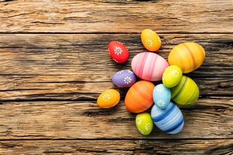 4k 5k 6k Holidays Easter Wood Planks Eggs Hd Wallpaper