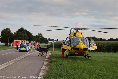 Mehrere Verletzte Schwerer Zusammensto Auf Der B Bei Ichenhausen