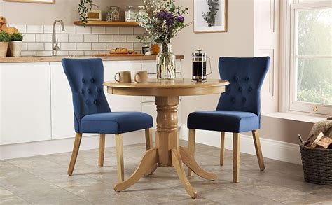 Kingston Round Dining Table Bewley Chairs Natural Oak Finished