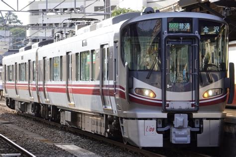 Jr西日本521系電車 クハ520 109 七尾駅 Jr 鉄道フォト・写真 By べーたけさん レイルラボraillab