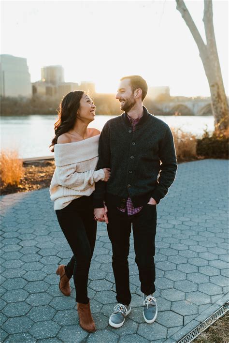 Tips for Choosing Your Engagement Session Outfits - stephdeephoto.com