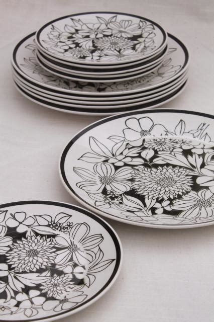 Mikasa Bouquet Mod Vintage Black White Floral China Cera Stone