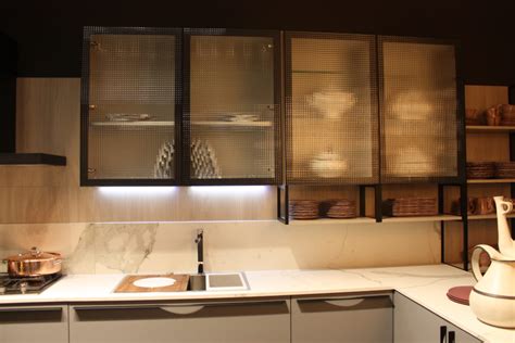 Glass Kitchen Cabinets To Enhance Your Cooking Area