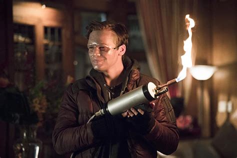 Lonnie Machin (Arrowverse) | DC Database | Fandom