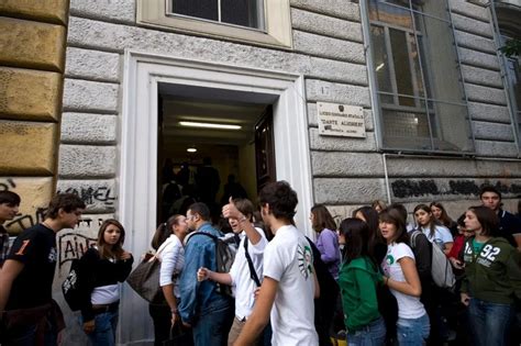 Dispersione Scolastica Italia Tra Le Peggiori In Europa L Espresso