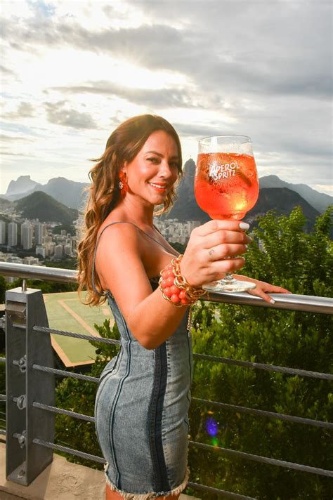 Paolla Oliveira Marcou Presen A No Aperol Spritz Sunset Bar Revista