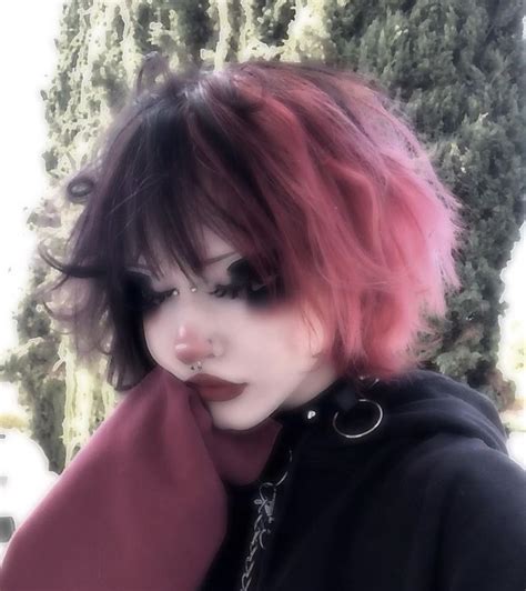 Strawberrybarf On Instagram Short Grunge Hair Goth Hair Short Hair