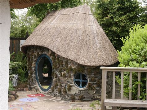 Flower Show – A Hobbit House & Garden | Dr. Daniel C. Doolan News & Photos