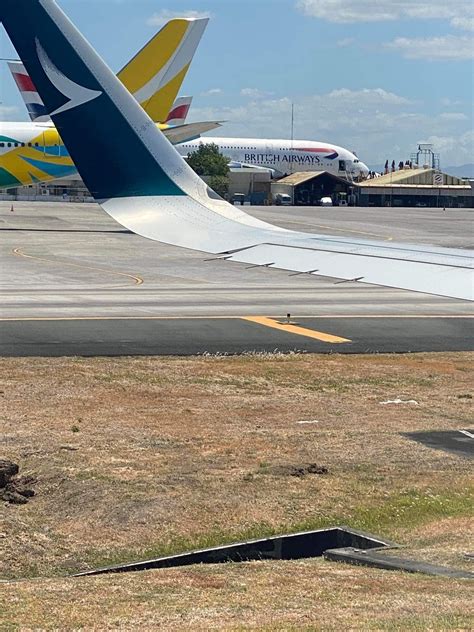 For the Aviation Geeks: Two Airbus A380s and One A340 Spotted at NAIA