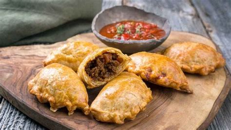 Cómo Hacer Empanadas De Carne Jugosas Y Sabrosas En Casa Fácilmente