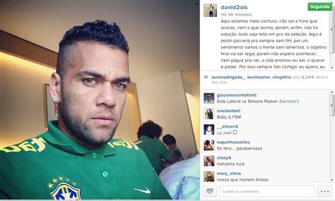 Daniel Alves Posta Foto Cara De Sono E Reclama De Fuso UOL Esporte