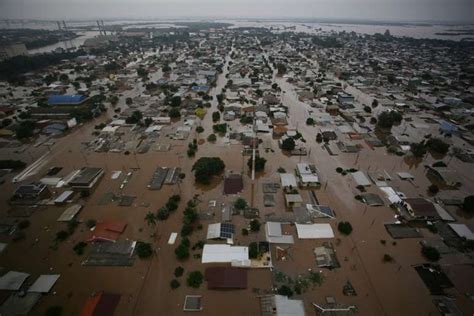 Temporal afeta meio milhão de pessoas no RS governo faz alerta de