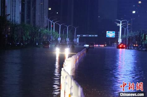 强降雨夜袭江西南昌造成城区部分地段严重内涝江南文明网