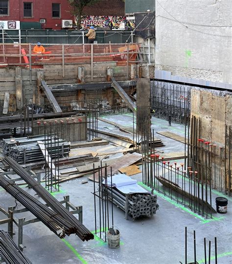 New Yorkers are gathering at 207 st manhattan for a massive rally 18