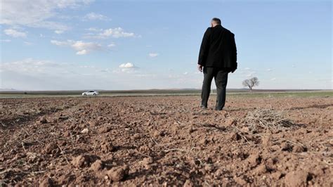 Kuraklığın hakim olduğu Konya Ovası nda çiftçilerin umudu bahar