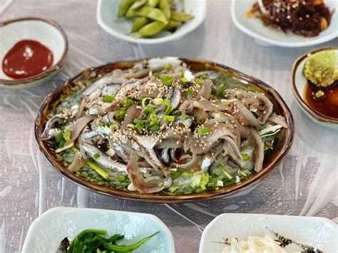 기장 대변항 생멸치회 멸치찌개 멸치조림 멸치쌈밥 맛집 파도횟집 기장멸치축제 네이버 블로그