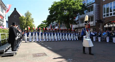 So Sch N War S Impressionen Vom Neusser B Rger Sch Tzenfest