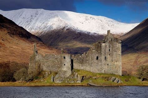 Kilchurn Castle ruins on banks of Loch Awe in Scotland. | Scotland ...