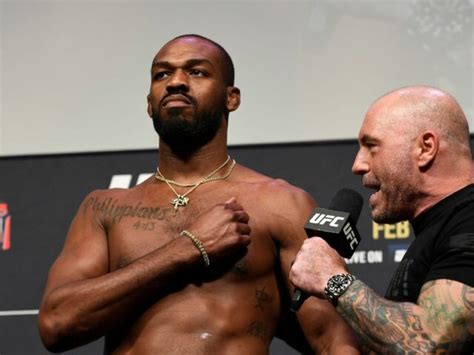 Jon Jones explica el nuevo contrato y el físico tiene la vista puesta