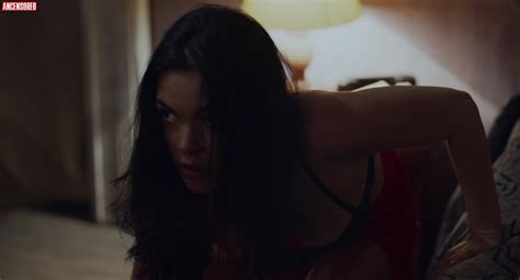 Naked Anabelle Acosta In Kill Chain