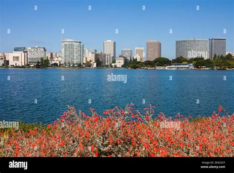 Lake Merritt in Oakland, California Stock Photo - Alamy